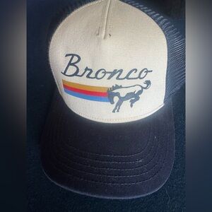 Ford navy&Cream Trucker Hat⭐️excellent condition⭐️ unisex⭐️adjustable⭐️like NEW